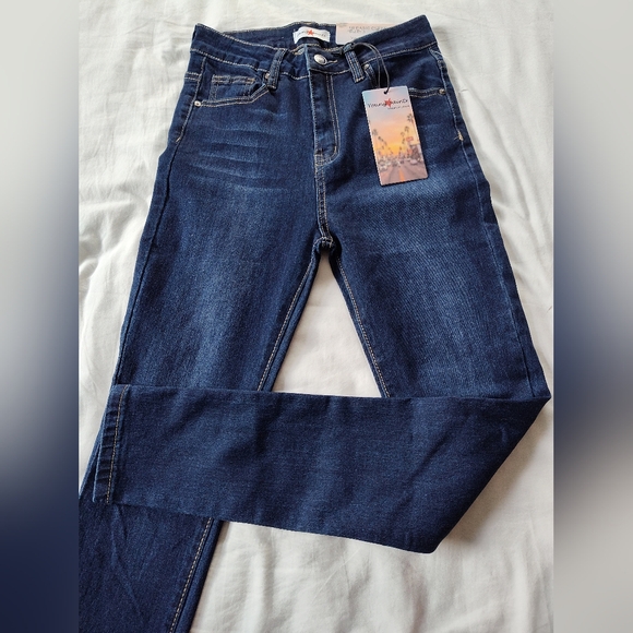 YOUNG SAINTS Premium Denim 1B Basic Clean Jeans 25. Size 3 26" Inseam. (NWT) - Picture 1 of 4